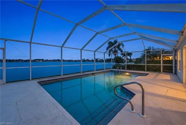 $824,500 | 7415 Mill Pond Circle, Naples, FL 34109