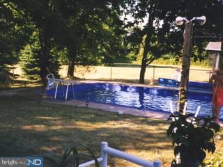 193 Belair Road Warminster, PA 18974 - Photo 2 of 2