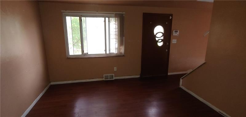 1400 Universal Road Pittsburgh, PA 15235 - Photo 9 of 25 Gallery Image 9