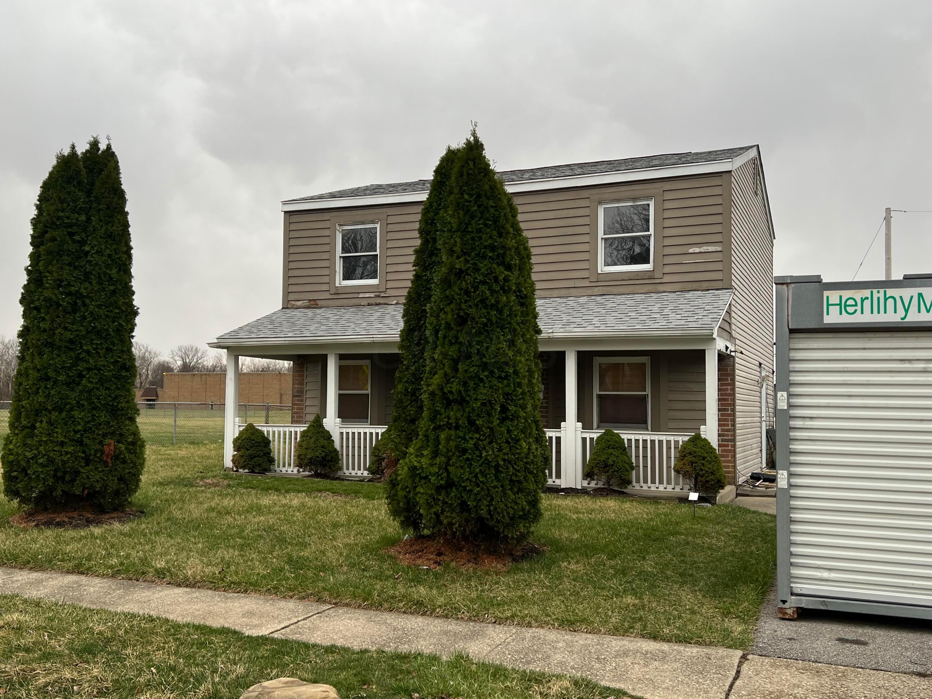 3505 Arnsby Road Columbus, OH 43232 - Photo 2 of 27 IMG-0203