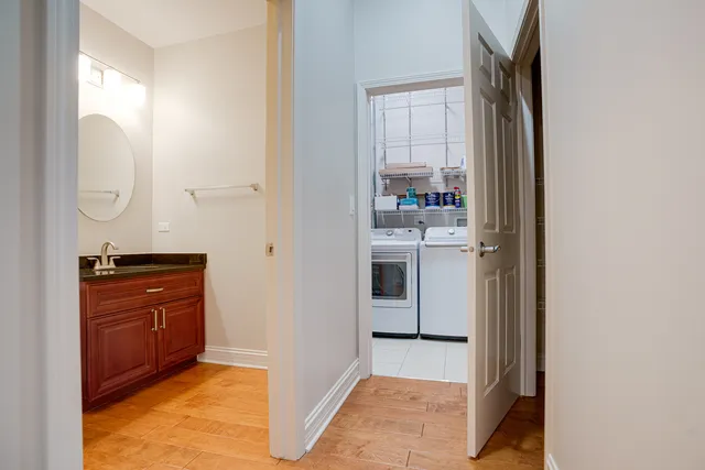 $3,095 | 1781 Tudor Lane, Unit 308, Northbrook, IL 60062