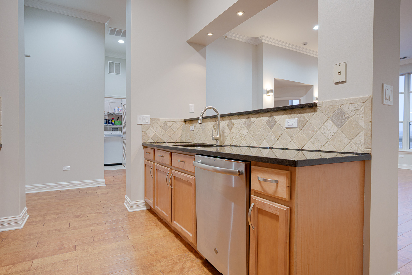 1781 Tudor Lane, Unit 308 Northbrook, IL 60062 - Photo 23 of 41