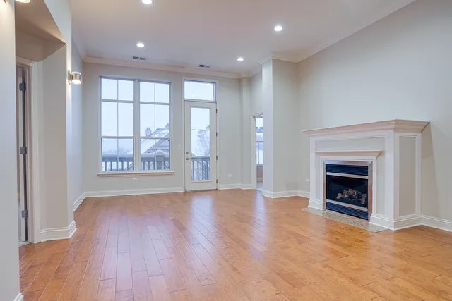 $3,095 | 1781 Tudor Lane, Unit 308, Northbrook, IL 60062