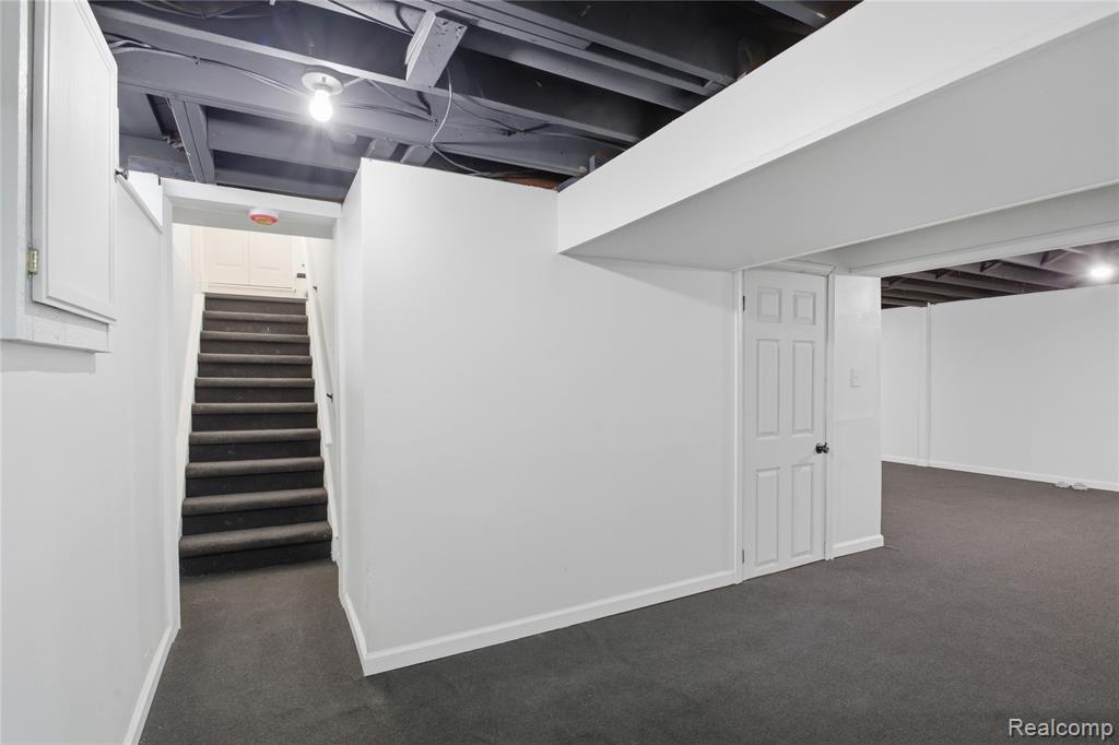 15225 Common Road Roseville, MI 48066 - Photo 11 of 18 Gallery Image 11