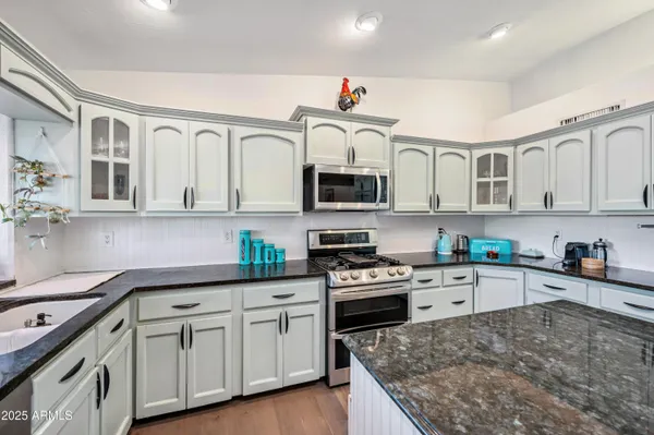 $1,200,000 | 2032 East Euclid Avenue, Phoenix, AZ 85042