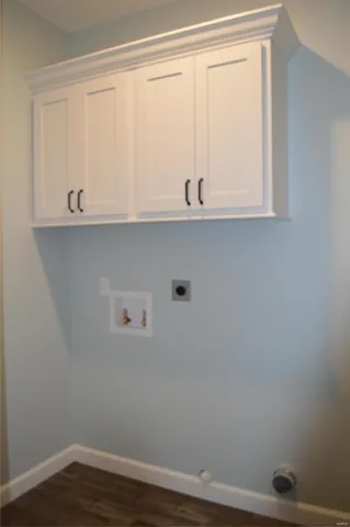 $244,900 | 121 Stone Ledge Dr Street, St. Clair, MO 63077