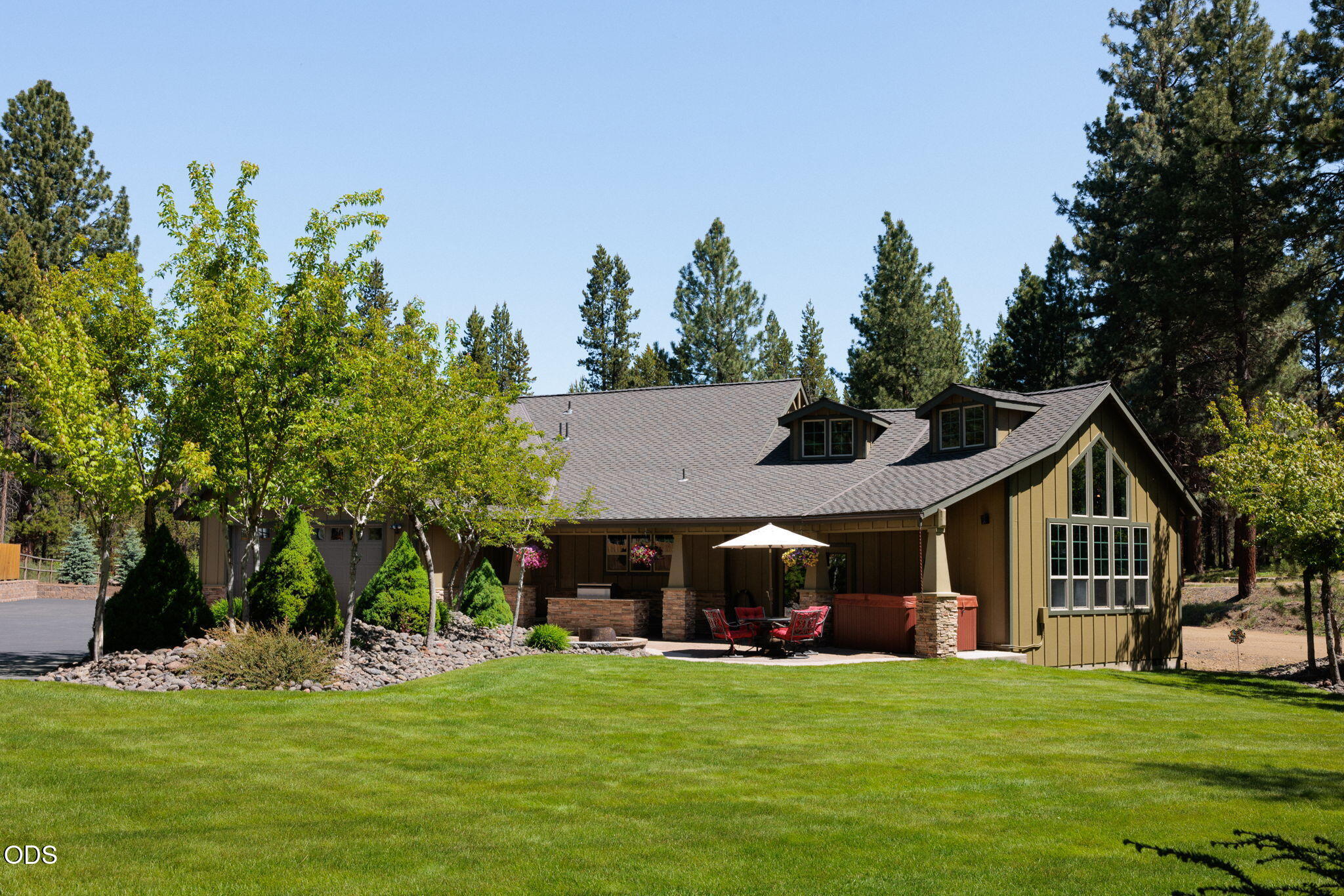 16969 Spring River Road Bend, OR 97707 - Photo 9 of 53