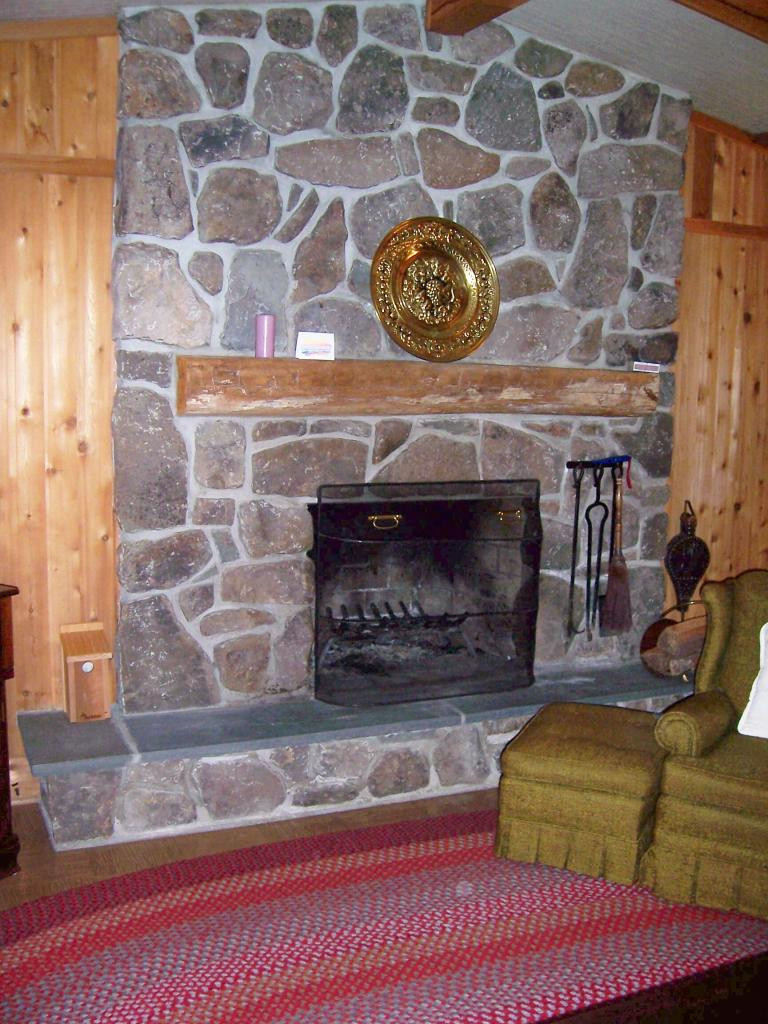 106 Timber Ridge Circle Greentown, PA 18426 - Photo 4 of 22