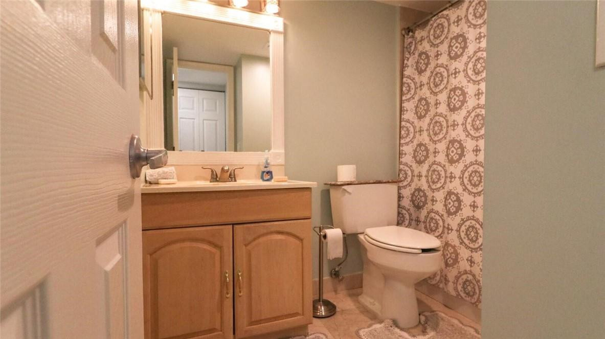 9220 Southwest 3rd Street, Unit 911 Boca Raton, FL 33428 - Photo 11 of 13 Guest Bath (tub)