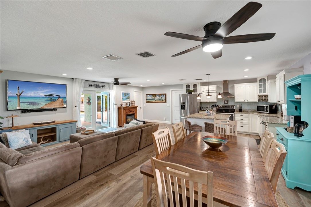 7504 Kenwood Road Fort Pierce, FL 34951 - Photo 11 of 32