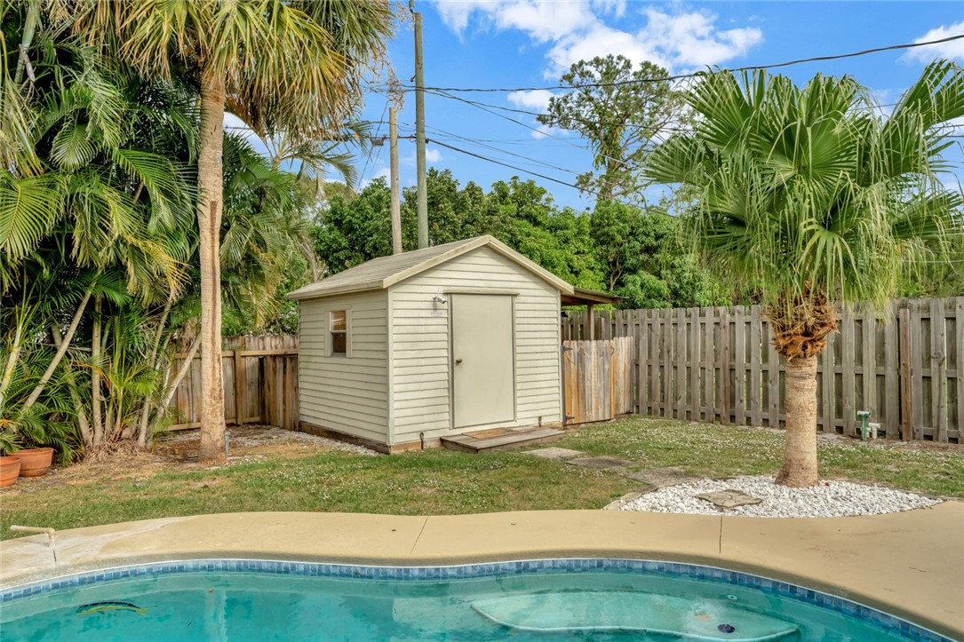 7504 Kenwood Road Fort Pierce, FL 34951 - Photo 28 of 32