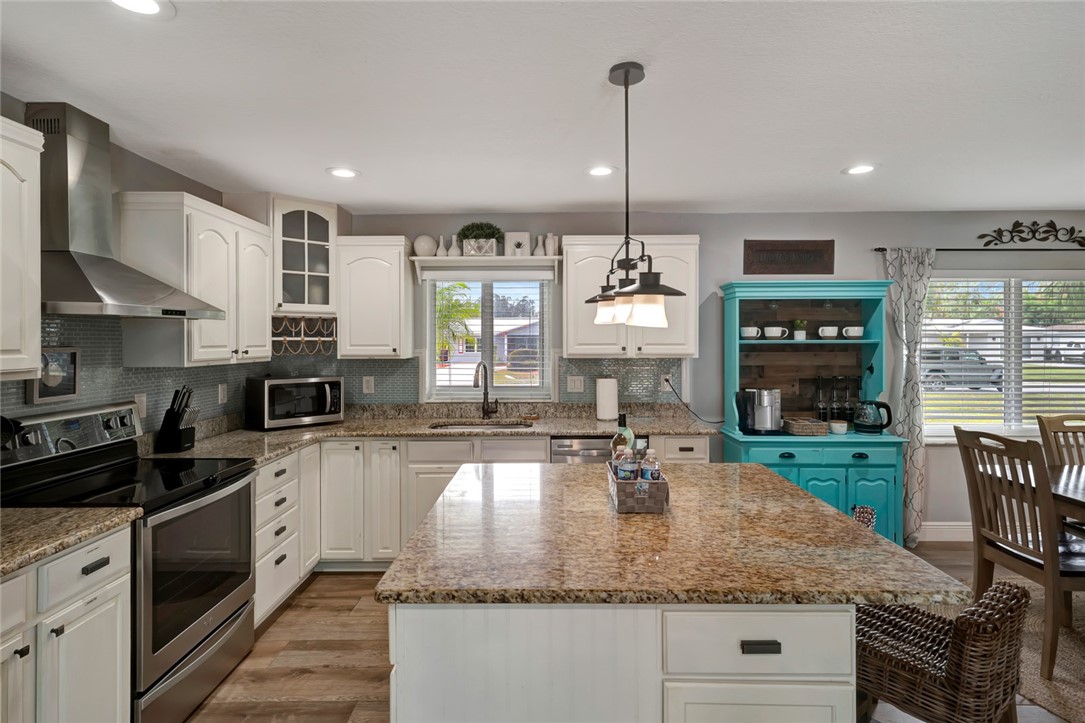 7504 Kenwood Road Fort Pierce, FL 34951 - Photo 7 of 32