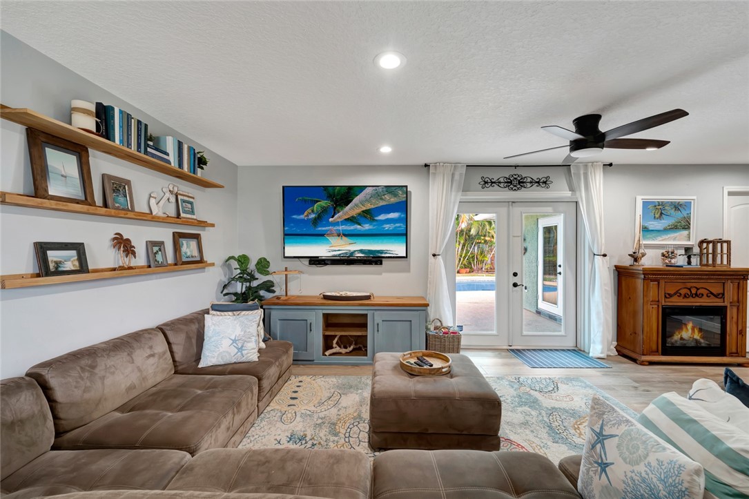 7504 Kenwood Road Fort Pierce, FL 34951 - Photo 10 of 32