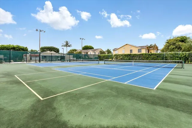 a view of a tennis court