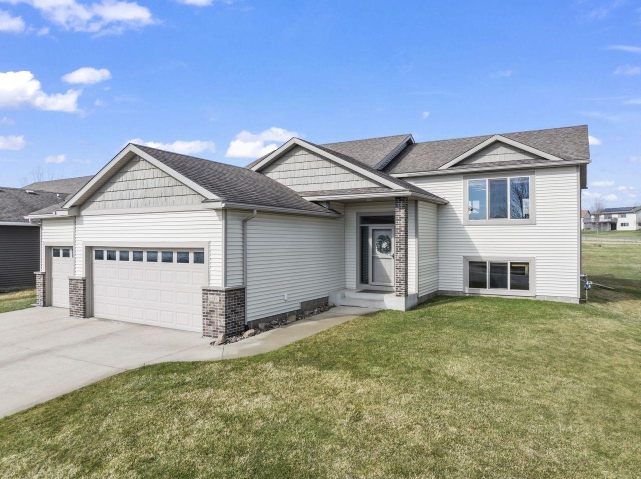 4849 55th Avenue Northwest Rochester, MN 55901 - Photo 2 of 5