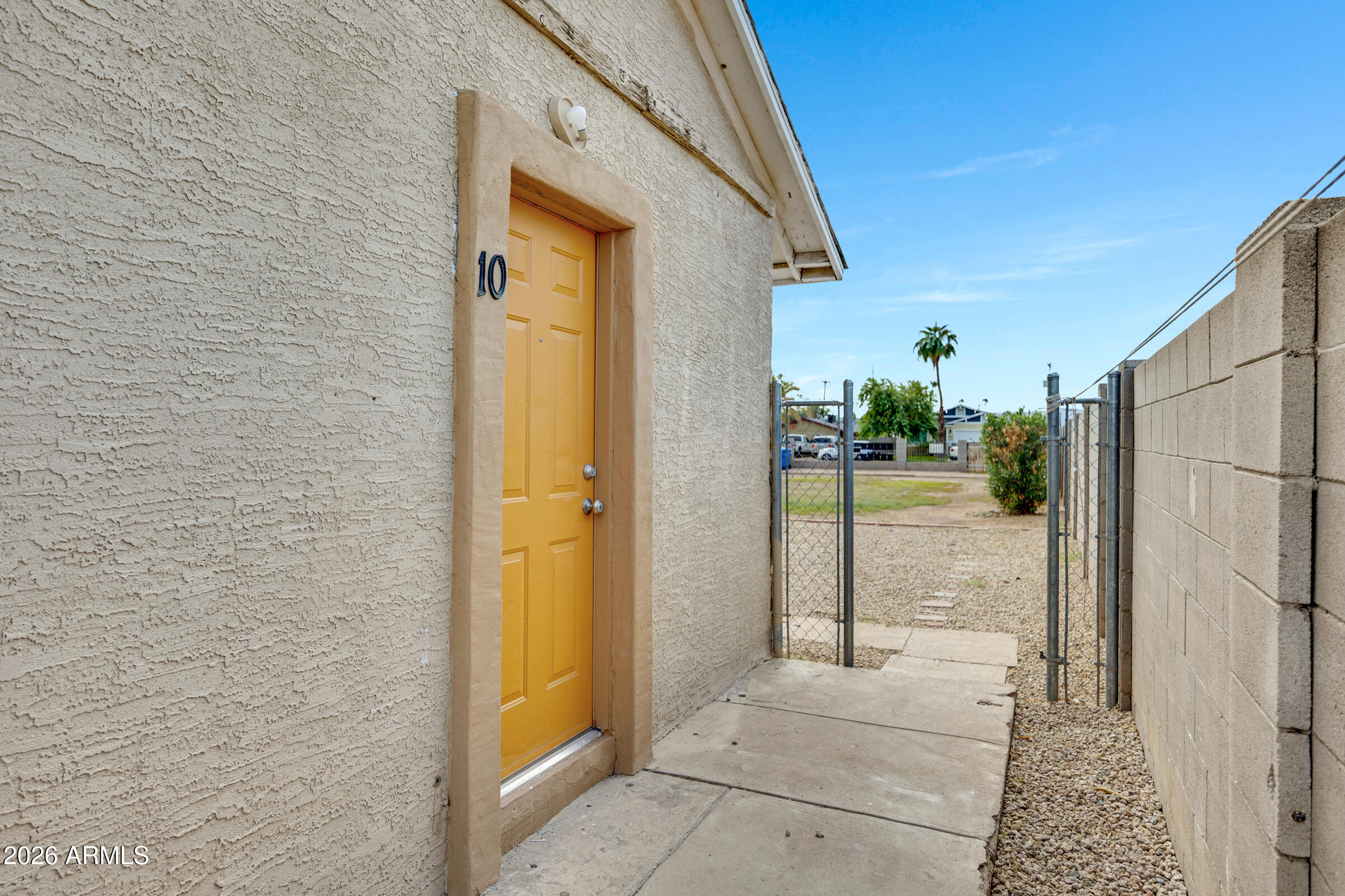 2238 East Taylor Street Phoenix, AZ 85006 - Photo 33 of 57 a view of a outdoor space