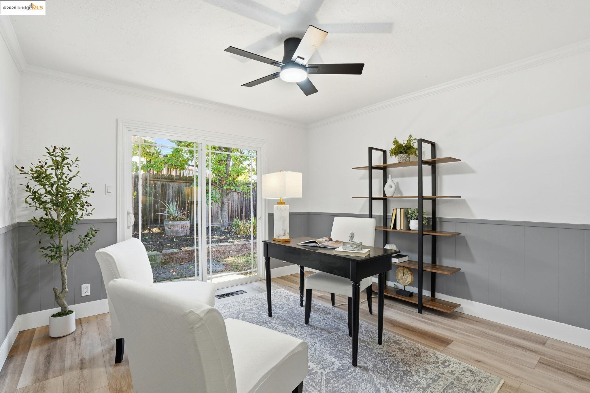 168 High Street Pacheco, CA 94553 - Photo 14 of 33 a work room with furniture and a potted plant