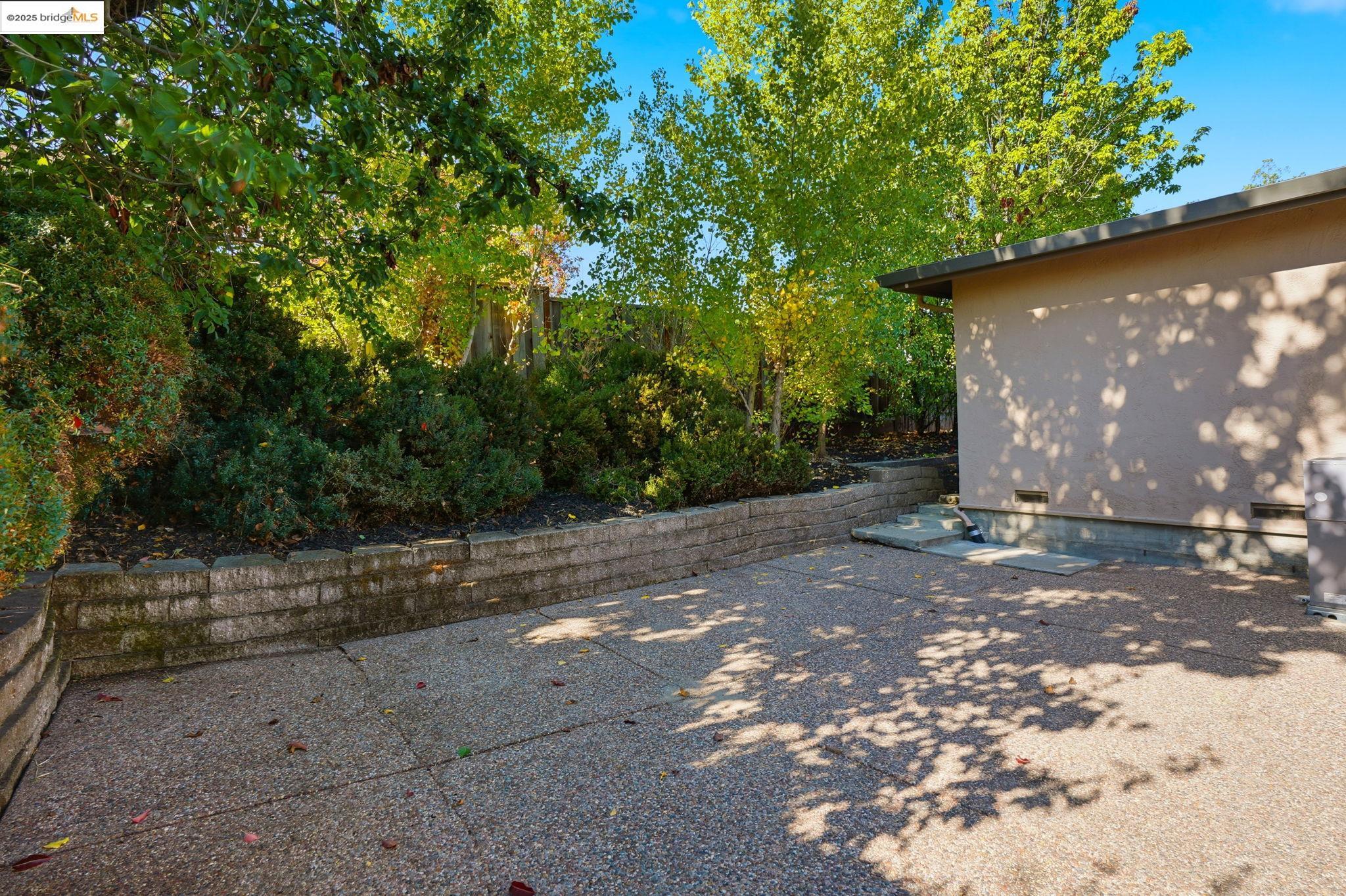 168 High Street Pacheco, CA 94553 - Photo 31 of 33 a view of a house with a tree