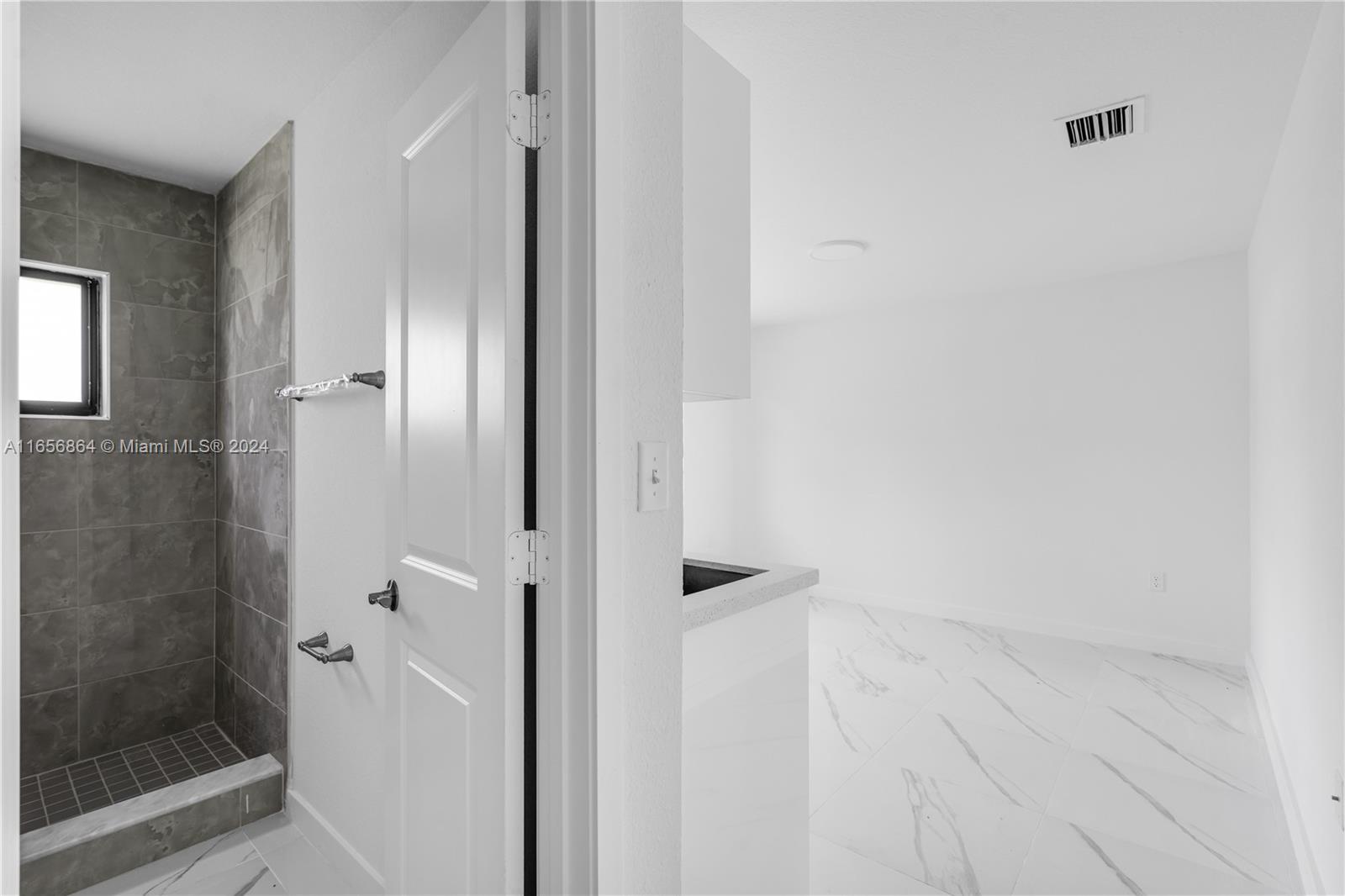 152 Northwest 18th Street Homestead, FL 33030 - Photo 17 of 28 a view of a bathroom