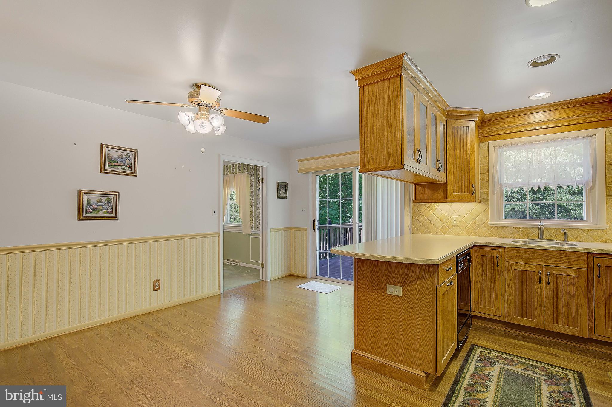 1750 Timber Court Huntingtown, MD 20639 - Photo 23 of 57 a view of a kitchen cabinets and a stove