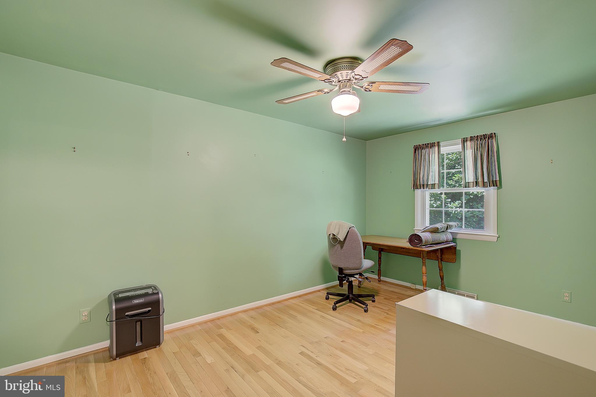 1750 Timber Court Huntingtown, MD 20639 - Photo 47 of 57 Second Floor Bed