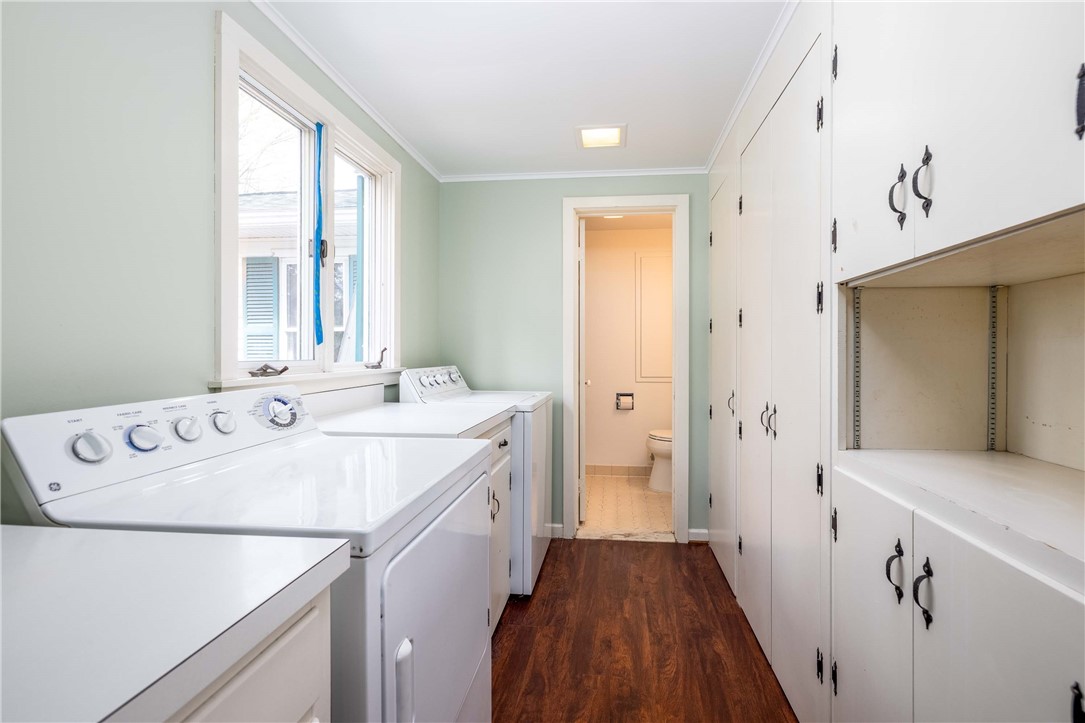 1253 Fairport Road Perinton, NY 14450 - Photo 14 of 45