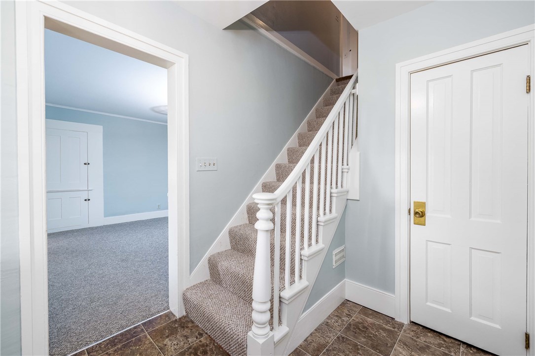 1253 Fairport Road Perinton, NY 14450 - Photo 24 of 45