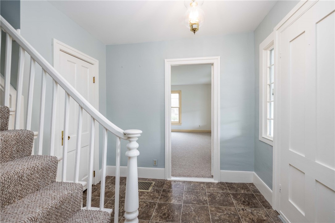 1253 Fairport Road Perinton, NY 14450 - Photo 26 of 45