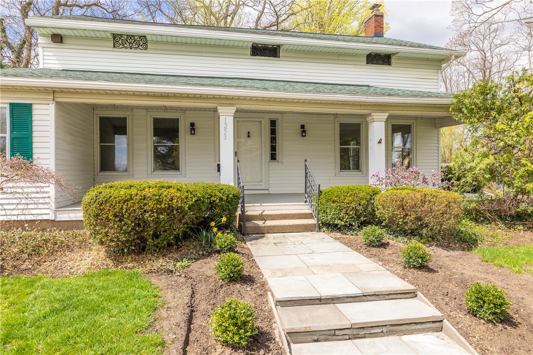 1253 Fairport Road Perinton, NY 14450 - Photo 3 of 45