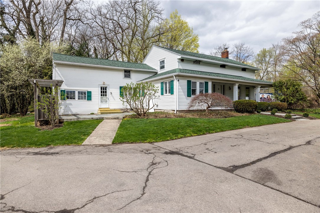 1253 Fairport Road Perinton, NY 14450 - Photo 4 of 45