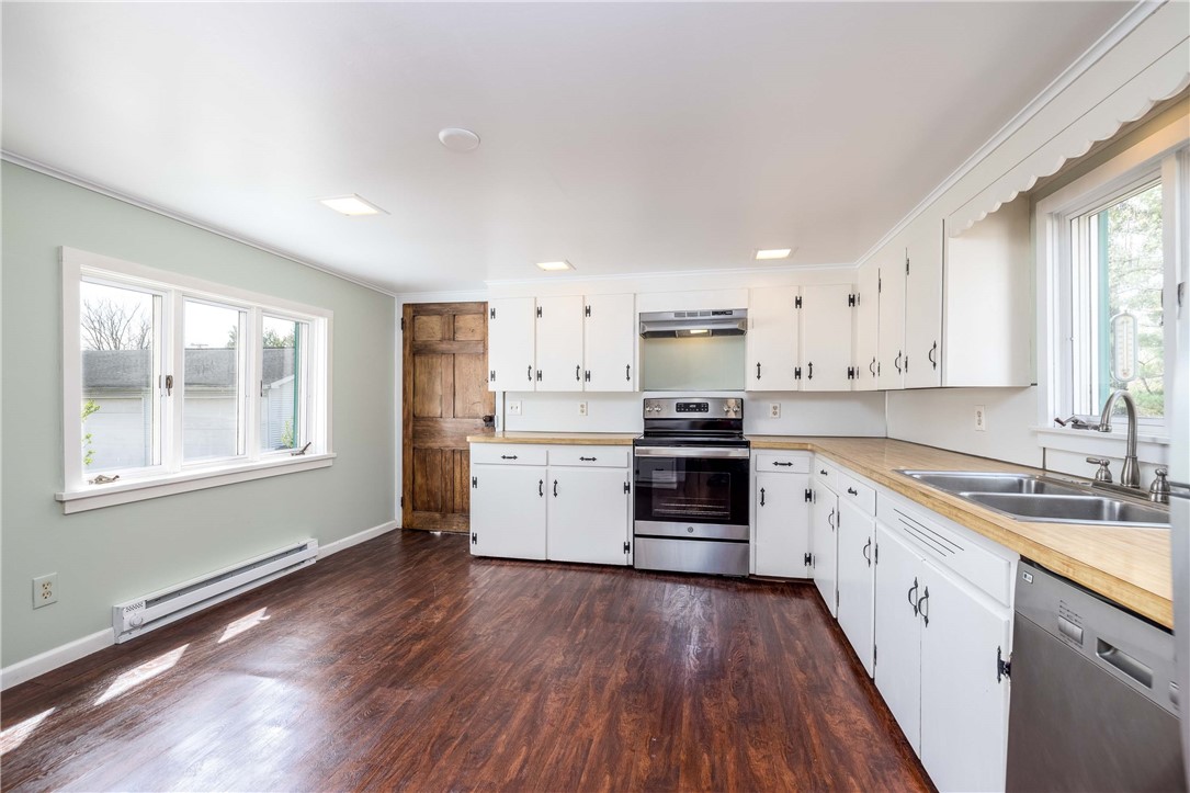 1253 Fairport Road Perinton, NY 14450 - Photo 10 of 45