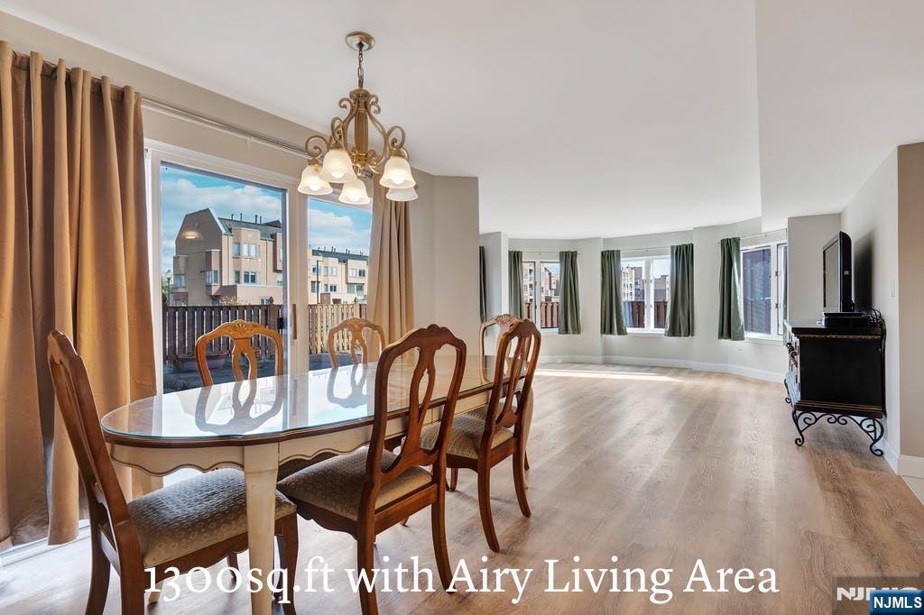 301 Chase Court Edgewater, NJ 07020 - Photo 2 of 13