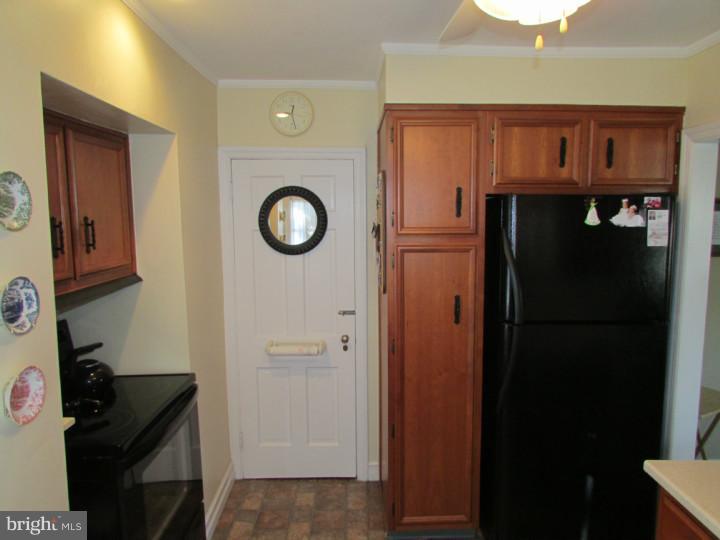 200 Sunnybrook Road Springfield, PA 19064 - Photo 11 of 24 Kitchen