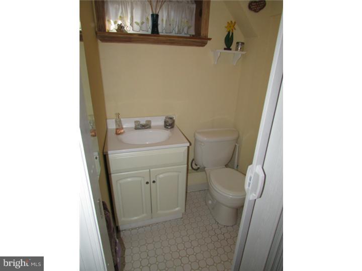 200 Sunnybrook Road Springfield, PA 19064 - Photo 13 of 24 Half Bath