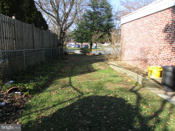 200 Sunnybrook Road Springfield, PA 19064 - Photo 22 of 24 Back Yard