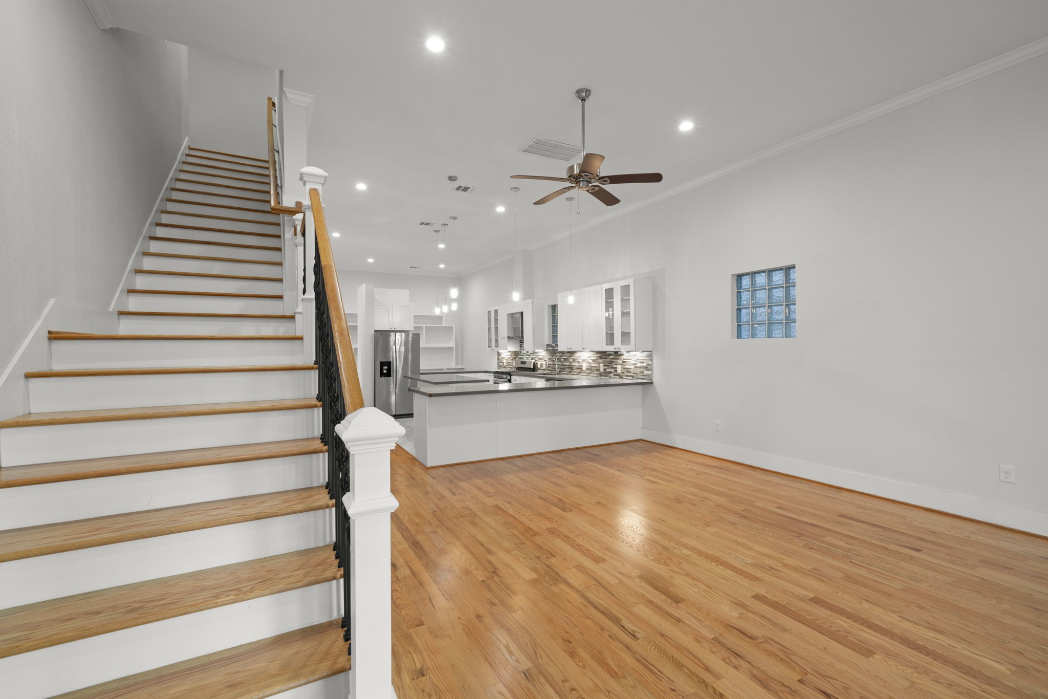 206 Burr Street, Unit A Houston, TX 77011 - Photo 22 of 46