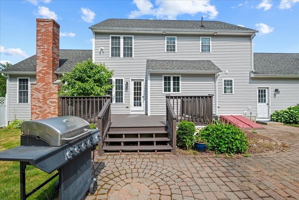 20 Hilltop Farm Road Auburn, MA 01501 - Photo 31 of 40