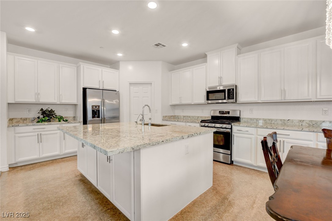 7025 Fossil Rim Street North Las Vegas, NV 89084 - Photo 4 of 28