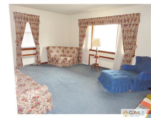 944 Hermann Road North Brunswick, NJ 08902 - Photo 2 of 20 Gallery Image 2