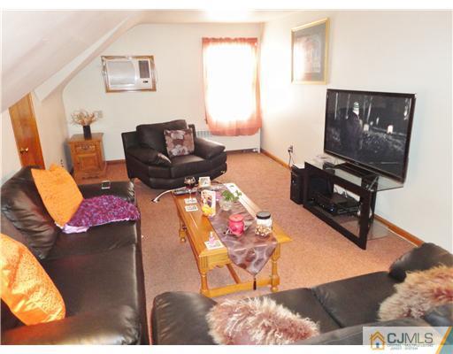 944 Hermann Road North Brunswick, NJ 08902 - Photo 11 of 20 Gallery Image 11