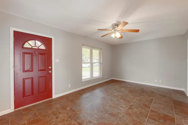 $2,500 | 8301 Franwood Lane, Austin, TX 78757