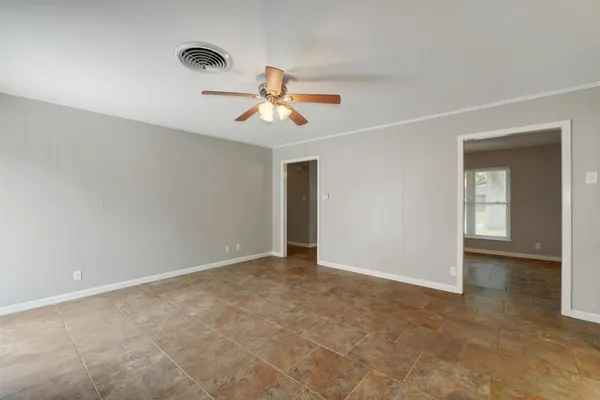 $2,500 | 8301 Franwood Lane, Austin, TX 78757