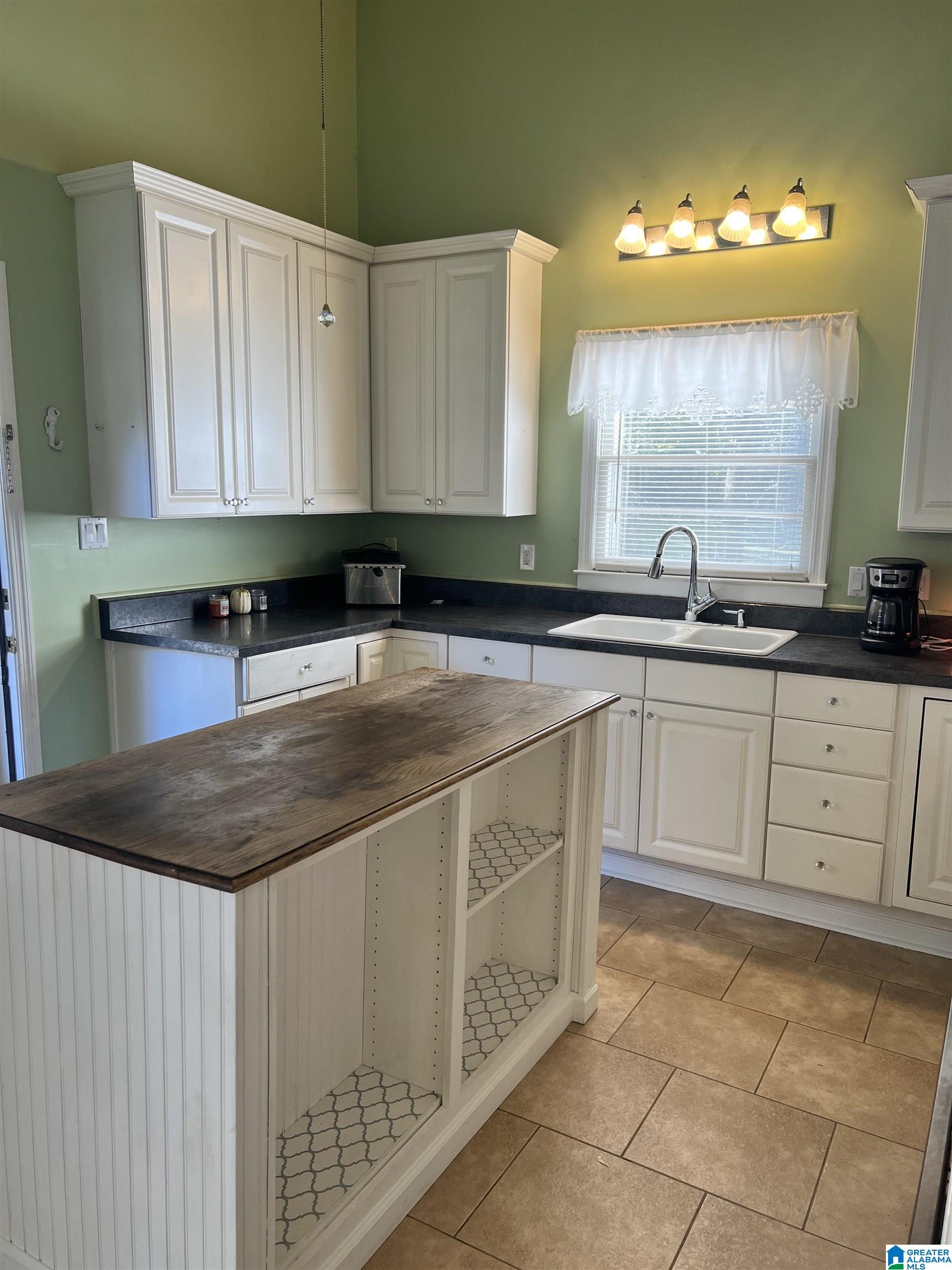 1429 Main Street Roanoke, AL 36274 - Photo 9 of 42