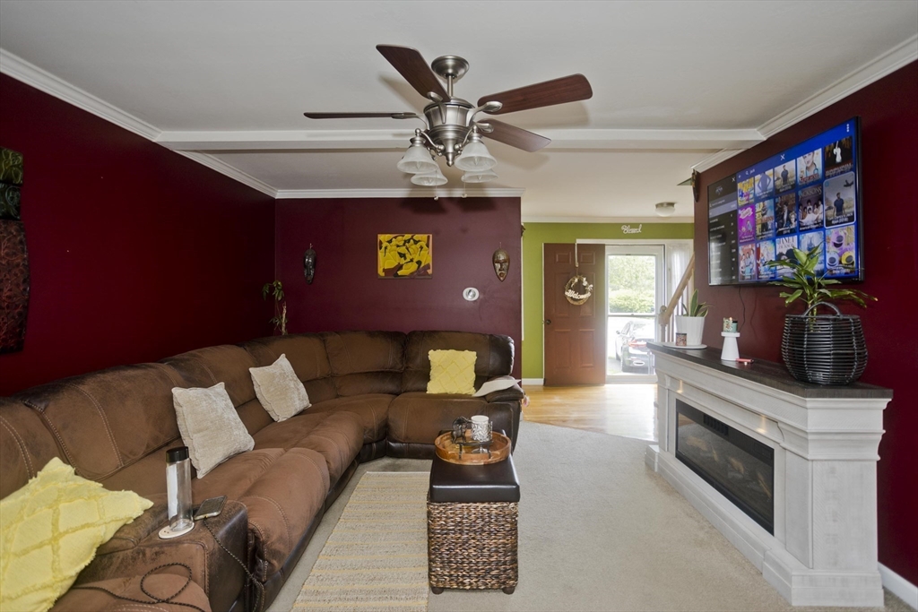 679 Parker Street Springfield, MA 01129 - Photo 17 of 41