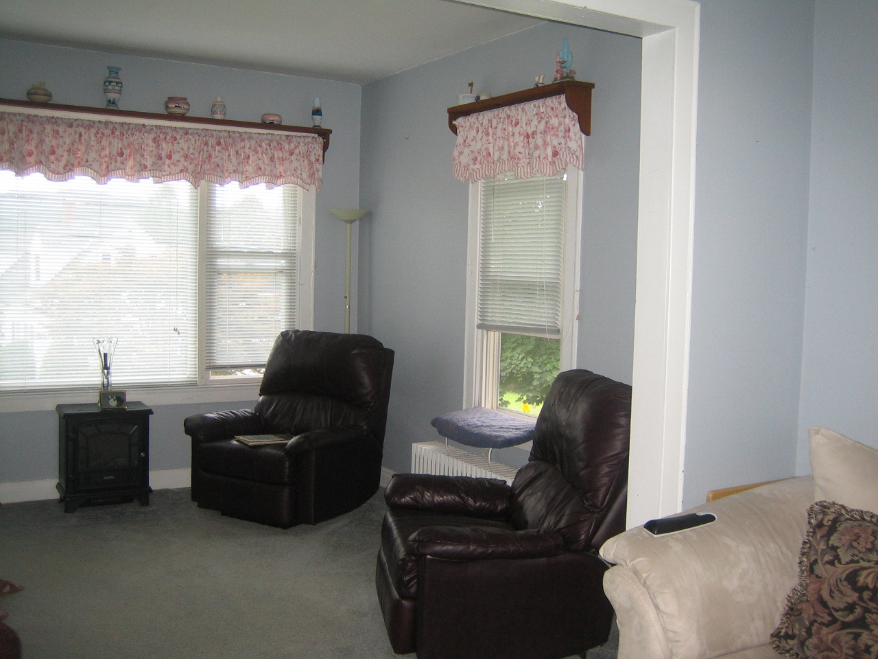 1 W Road Adams, MA 01220 - Photo 4 of 15 den dbl living