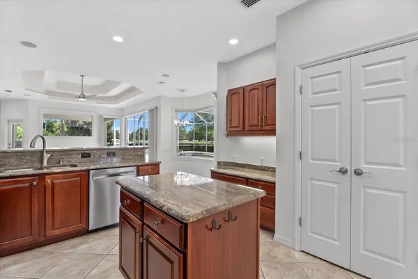 $595,000 | 6210 Cormorant Court, Bradenton, FL 34203