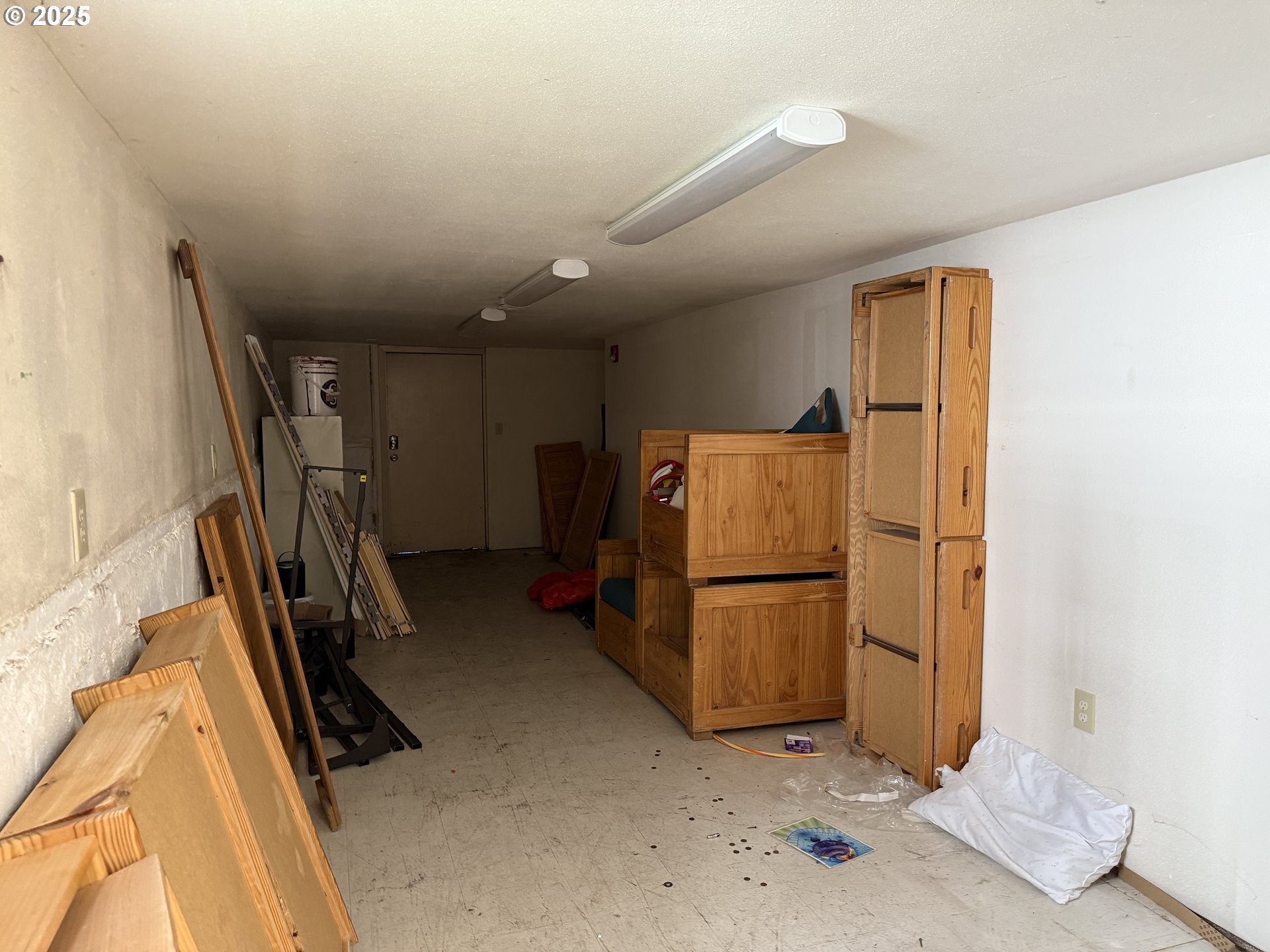 722 Northeast Couch Street Portland, OR 97214 - Photo 20 of 29