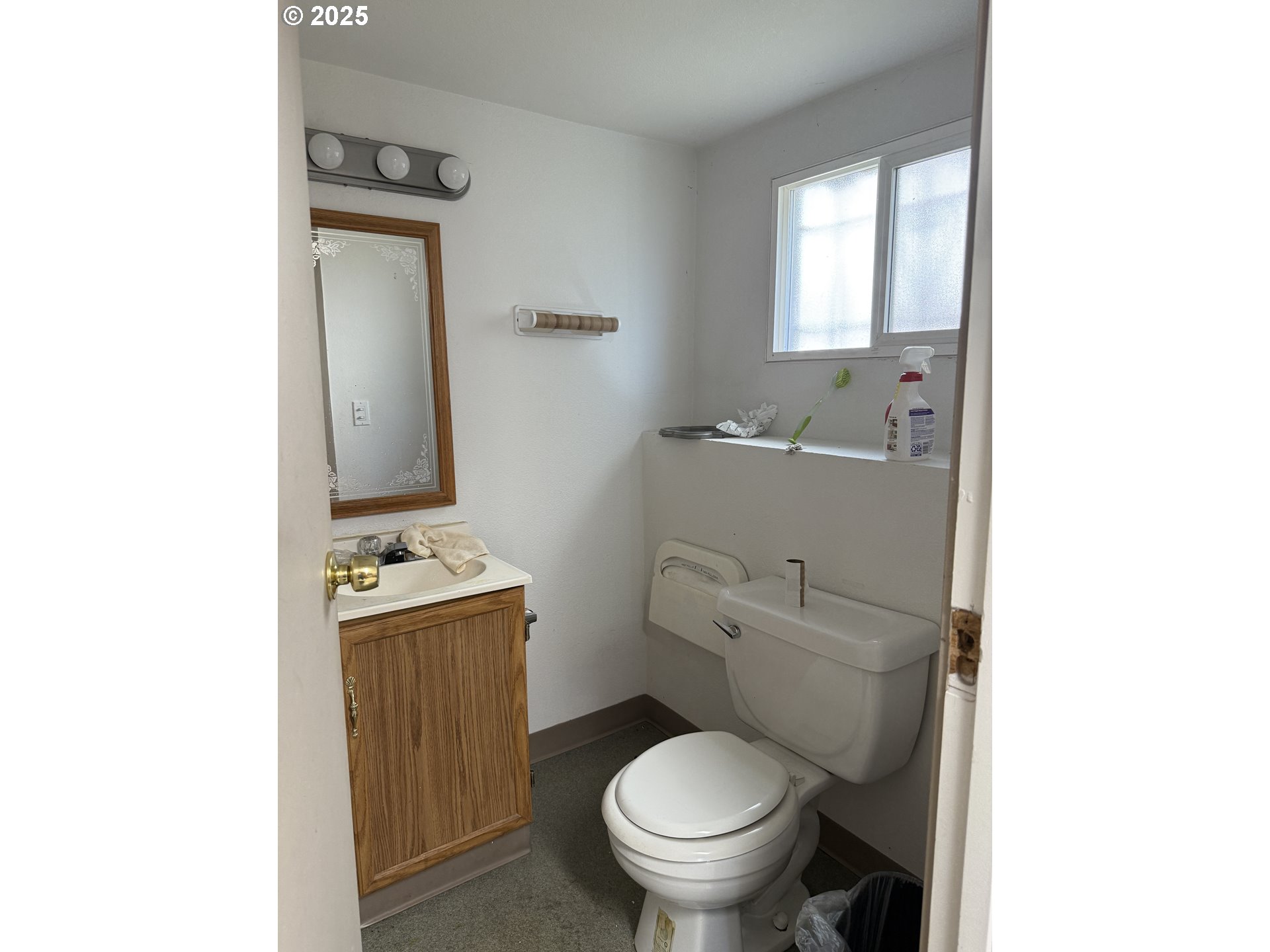 722 Northeast Couch Street Portland, OR 97214 - Photo 28 of 29