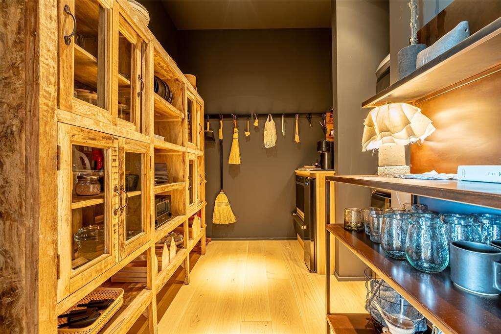 1485 Autumn Valley Bluff Dale, TX 76433 - Photo 26 of 40 Butlers Pantry with kitchen appliances