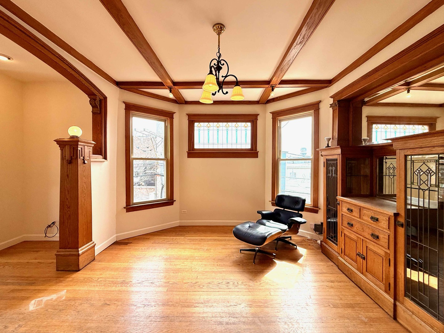 2414 North Spaulding Avenue, Unit 2F Chicago, IL 60647 - Photo 11 of 30 a living room with furniture and a window
